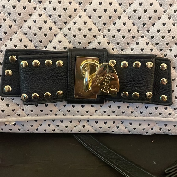 Betsey Johnson crossbody bag - Picture 2 of 4
